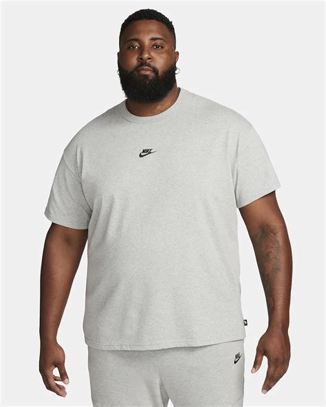 nike sportswear essentials t shirt